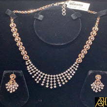 Load image into Gallery viewer, Intricate Diamond Necklace Set

