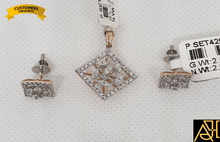 Load image into Gallery viewer, Multi-Faceted Diamond Pendant Set
