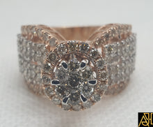 Load image into Gallery viewer, Alluring Diamond Engagement Ring

