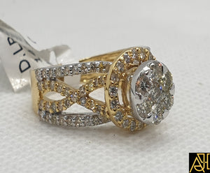 Delightful Diamond Engagement Ring