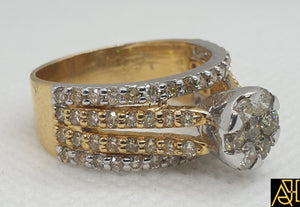 Calm Diamond Engagement Ring