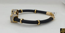 Load image into Gallery viewer, Unisex Black Eye Panther Leather Bracelet
