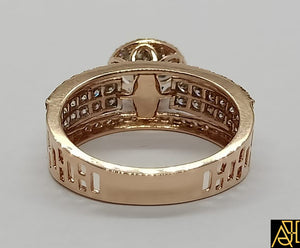 Glamorous Diamond Engagement Ring