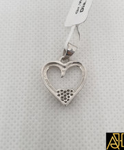 Load image into Gallery viewer, Pure Hearted Diamond Pendant
