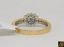 Load image into Gallery viewer, Mellow Diamond Ring
