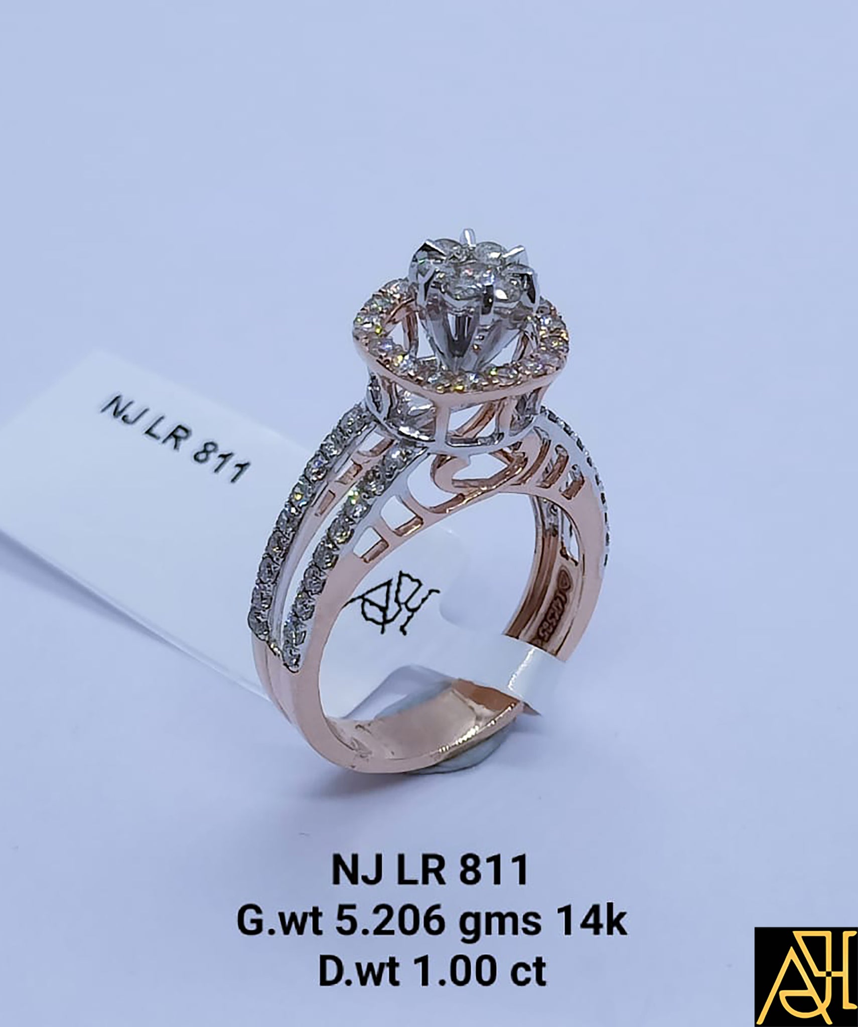 Shop for 9k Rose Gold Diamond Wedding Ring Smart Charm 4 mm | GLAMIRA Malta